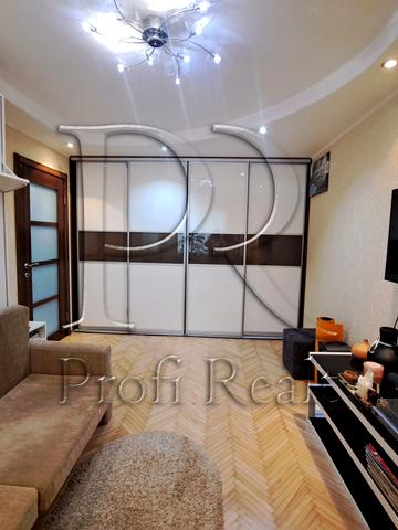 Юлії Здановської вул. (Ломоносова), 30/2