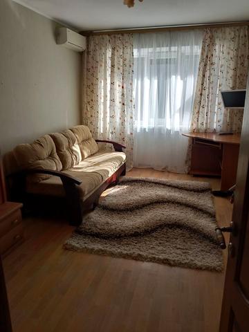 Захисників України вул. (1-го Травня), 4а