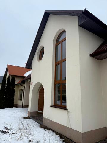 Лесі Українки вул., 68