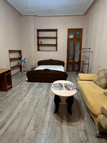 Михайля Семенка вул. (Чайковська), 16