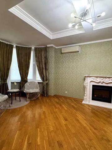 Жилянська вул., 7