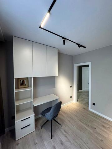 Весела вул., 11