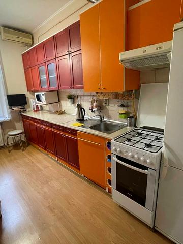 Лесі Українки вул., 41