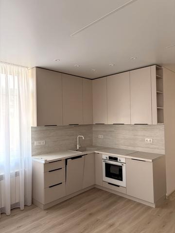 Андрія Бачинського вул., (Будинок)