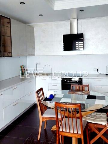 Миколи Руденка бульв. (Кольцова), 14-Ж