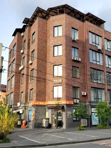 Щаслива вул., 19/6