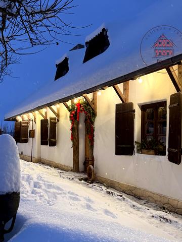 Івачів Горішній, 15