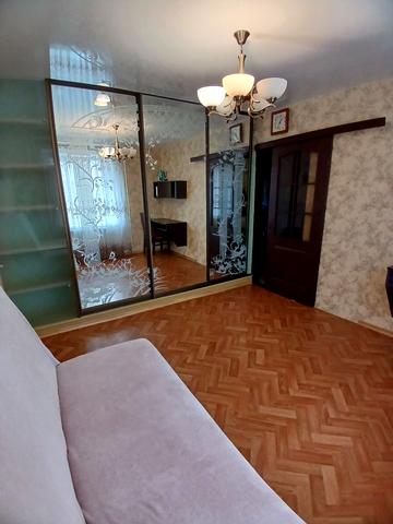 Десантний бульв., 4