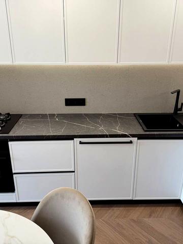 Панаса Мирного вул., 20/1