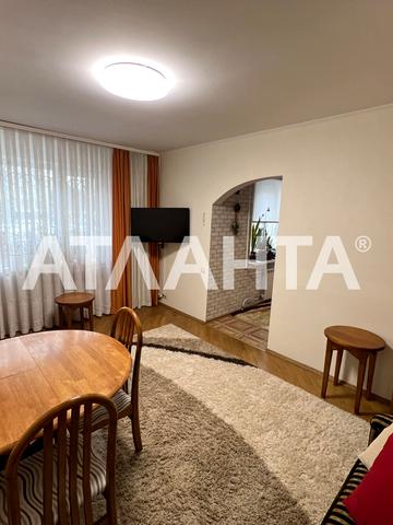 Макіївська вул., 10