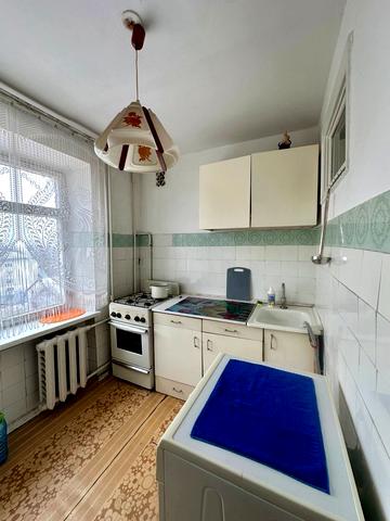 Перемоги вул., 49