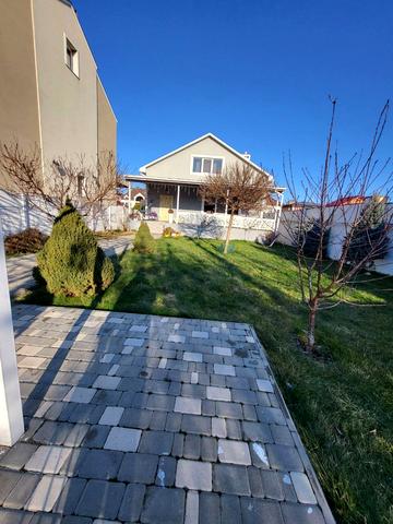 Світла вул., 18/24а