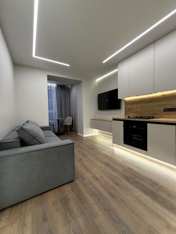 Сімейна вул., 6