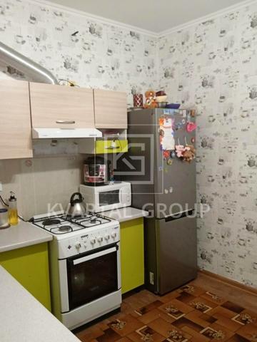 Шкільна вул.