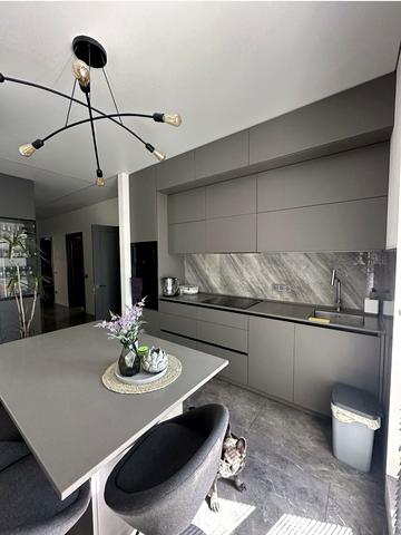 Відрадна вул., 15