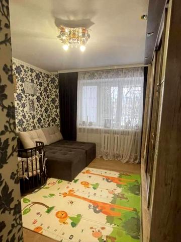 Івана Миколайчука вул., 8