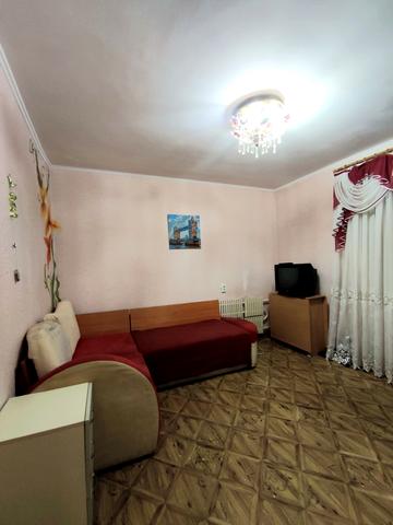 Острозького вул., 2