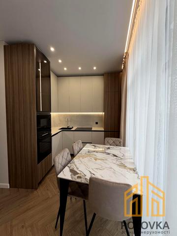 Миколи Бобяка вул., 1-Б