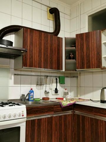 Вишгородська вул., 4