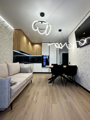 Приозерна вул., 14