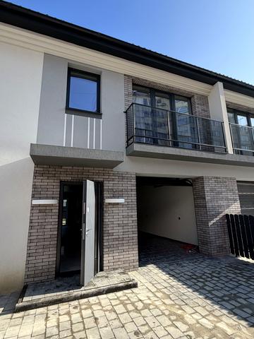 Потічна вул., 21