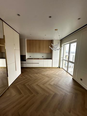 Загорська вул., (Будинок 1)