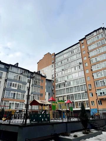 Андрія Мельника вул., 10 к6