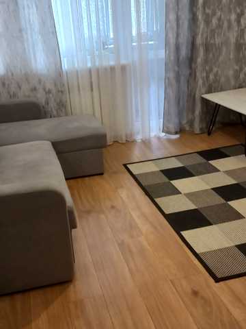 Харківська вул., 7