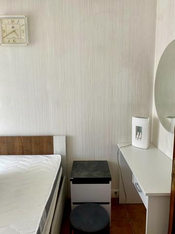 Межигірська вул., 50