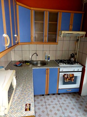 Мілютенка вул., 30/12