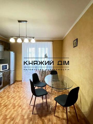 Митрополита Андрея Шептицького вул. (Анатолія Луначарського), 1-В