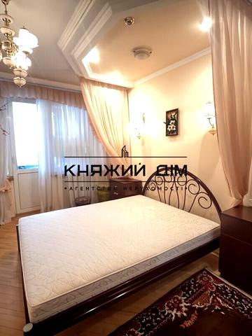 Микільсько-Слобідська вул., 2-Б