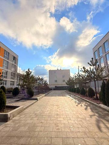 Гідності вул., 6