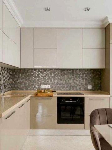 Андрія Верхогляда вул. (Михайла Драгомирова), 2