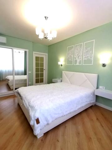 Оболонський просп., 1к2