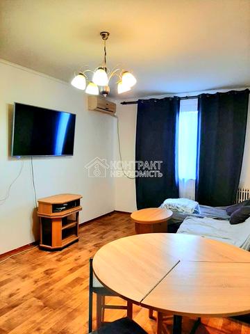 Жуковського просп., 9