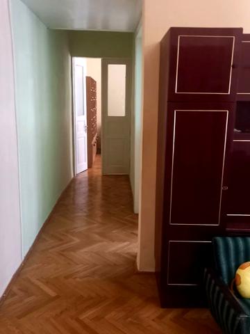 Українська вул., 14