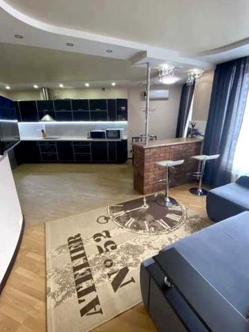 Академіка Глушкова просп., 9-В