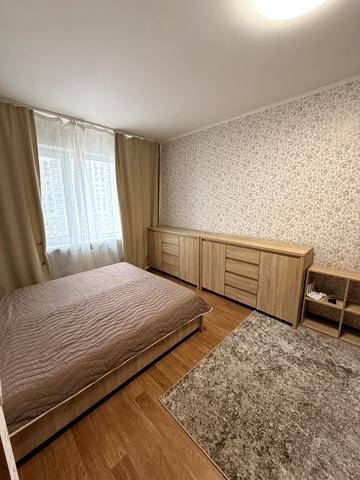 Бориса Гмирі вул., 12-Б