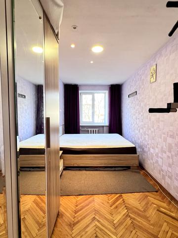 Салютна вул., 19