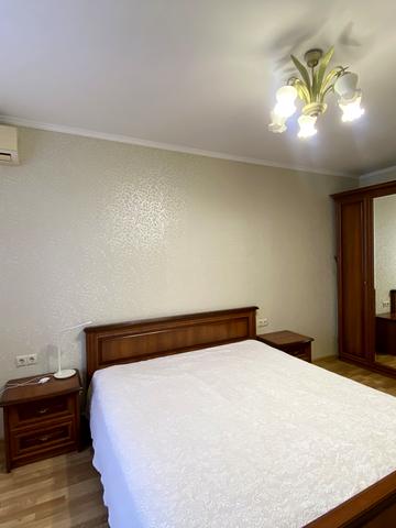 Бакинська вул., 37-Г