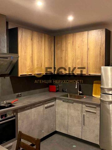 Мирна вул., (Будинок 1)