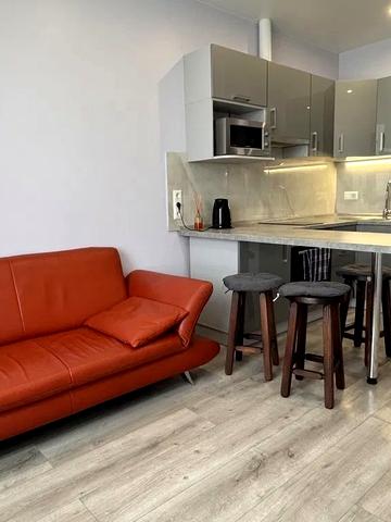 Зарічна вул., 2 к2