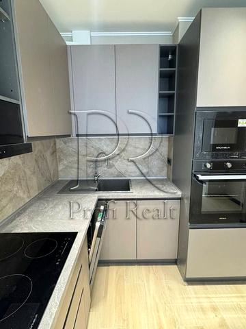 Дніпровська набережна вул., 15-Д