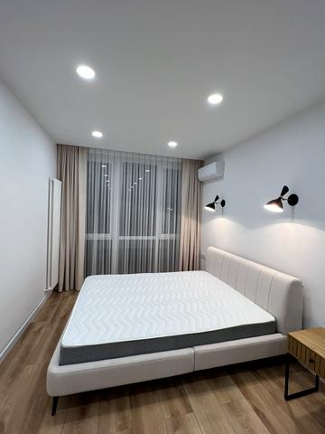 Дениса Січинського вул., 2а