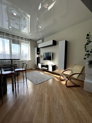 Лісова вул., 24