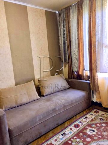 Березняківська вул., 16-Б