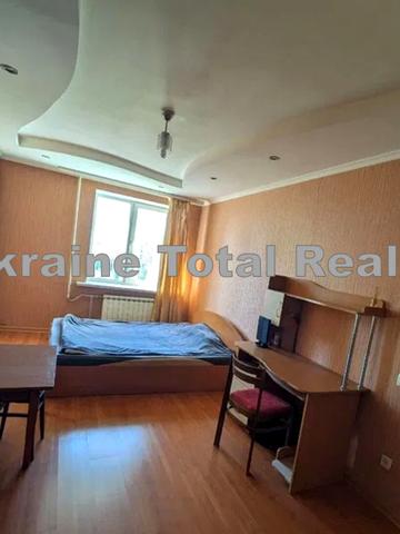 Азербайджанська вул. (Бакинських Комісарів), 8-Б