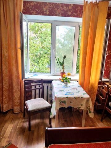 Межова вул., 12