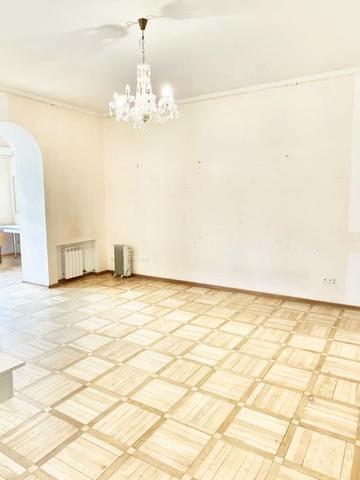 Павлівська вул., 10